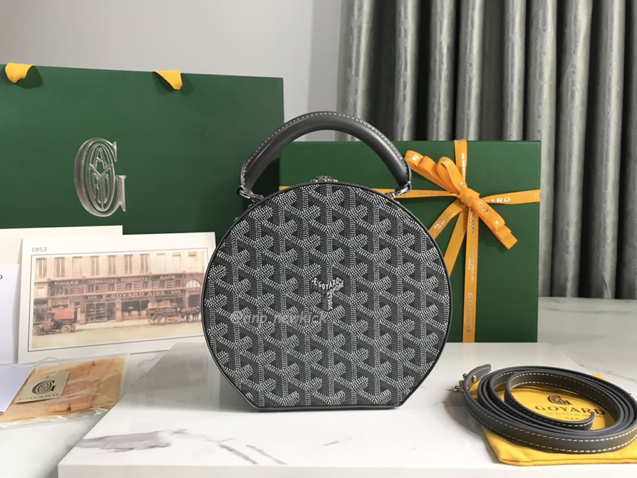 Goyard Alto Hat Box Bag 16.5 Cm X 7 Cm X 18 Cm (11) - www.newkick.vip